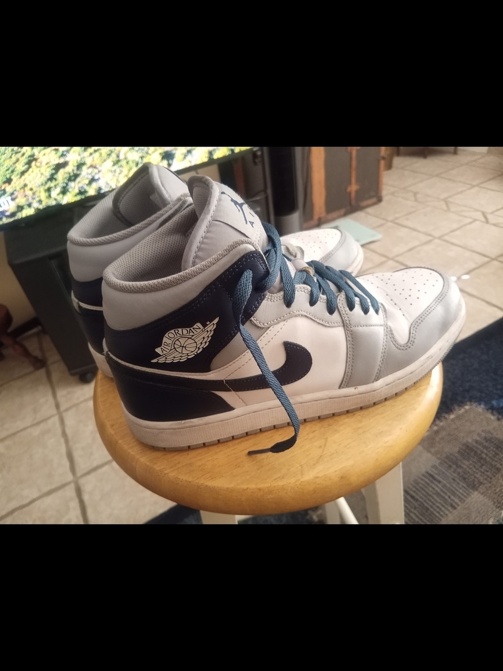Nike Air Jordan 1 Mid in White and Navy Blue